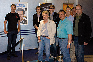 SPD Worms-Mitte bei dem Besuch in der Kinowelt Worms zusammen mit dem Besitzer Patrick Mais (links) und dem Vorsitzenden der SPD Worms-Mitte Andreas Gölz (vierter von links).
